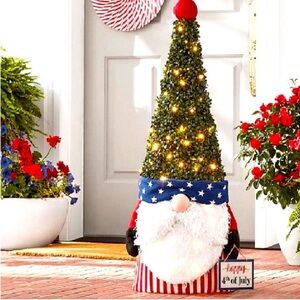 NIB 40" Pre-Lit 4th of July USA / Holiday Gnome Topiary